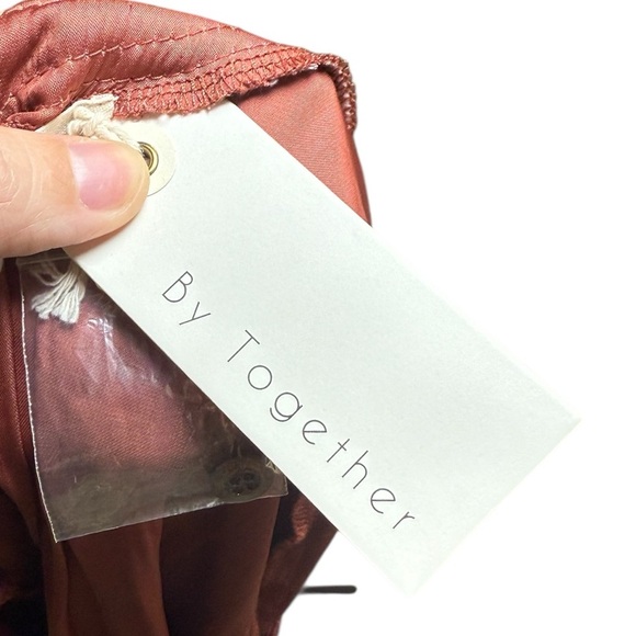 By Together Dusty Rose Blouse Women’s Small NWT Casual Chic Top - Picture 7 of 10